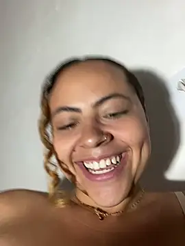Chloe_Leaozinho webcam