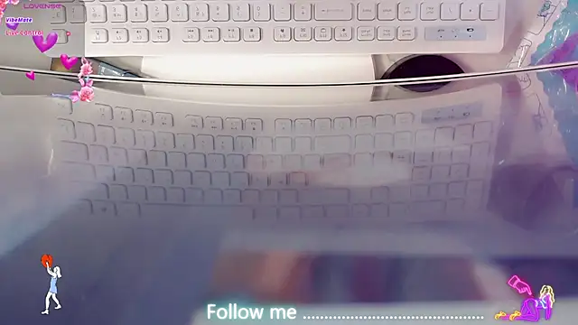 AnnieGOld_ webcam