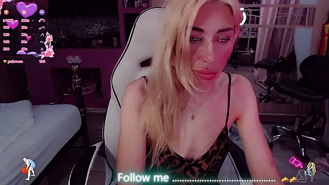 AnnieGOld_ webcam