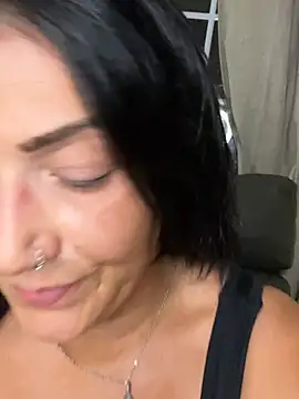 LittleMissEeve live cam