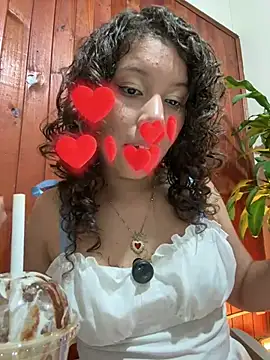 LemonSweett live cam on StripChat