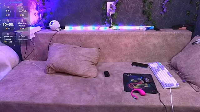 MarshmallowDreams live cam on StripChat