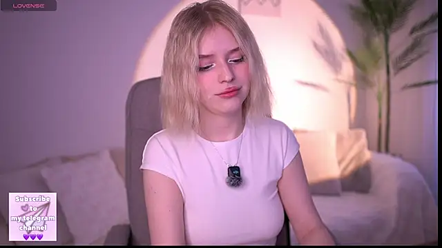 Dragonwind live cam on StripChat