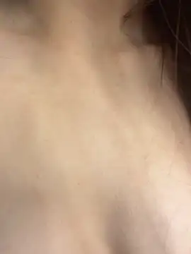 CheekyPeachXXX webcam