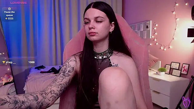 Mihcela_Furett live cam on StripChat
