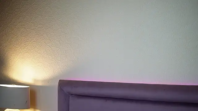 JoelleApril live webcam show