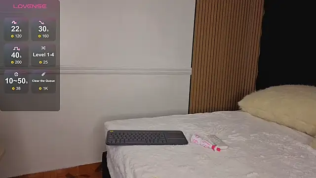 Emma-Burning webcam