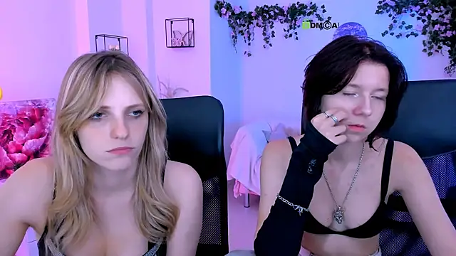 gloria_bubble live cam on StripChat