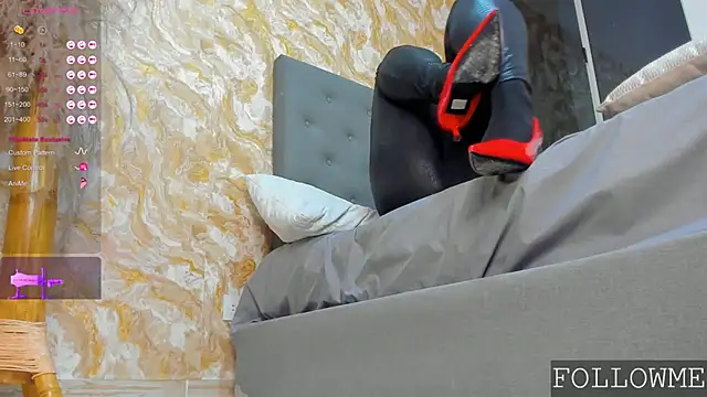 Nylon_Velvet webcam