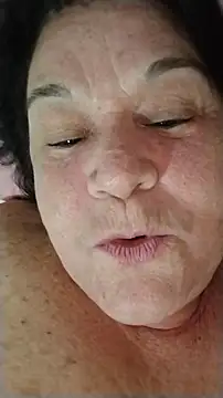 Yaya_Mineira webcam