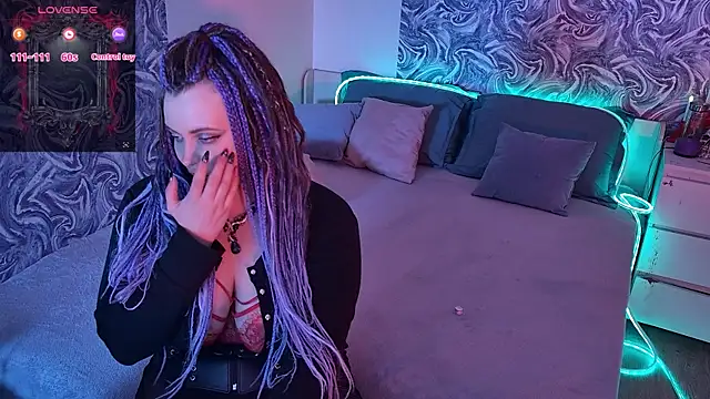 Miss_Maya_Mils webcam