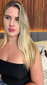 EmiilyAdams_ webcam