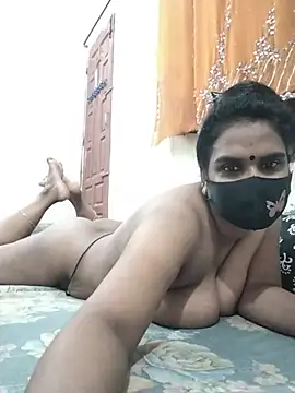 Puja-3232 webcam