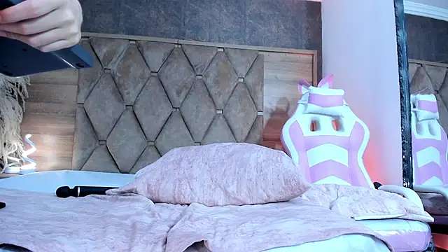 EimyAndMaxi webcam