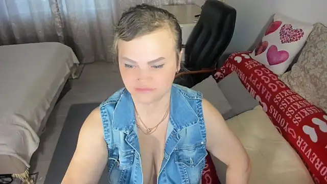 MildMature webcam