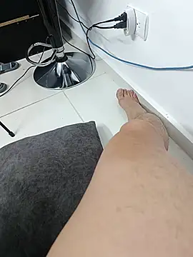 eliclasss webcam