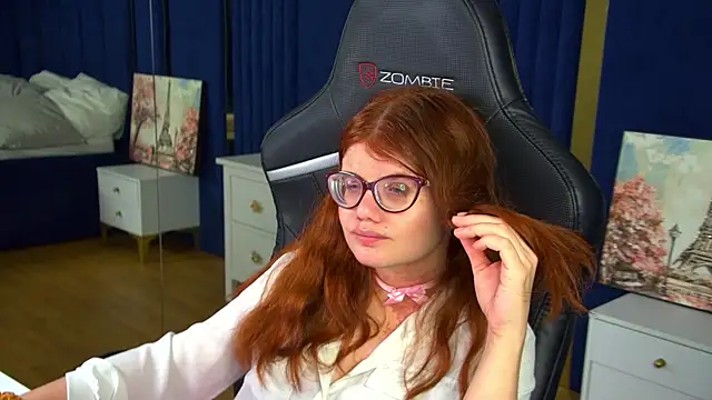 ChloeHalses webcam