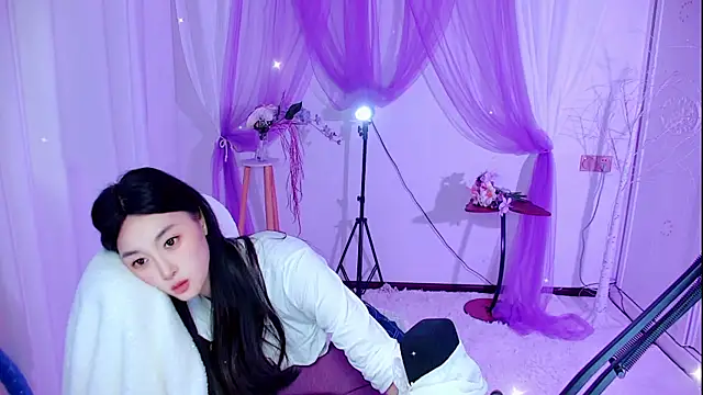 Tili_Lucky webcam