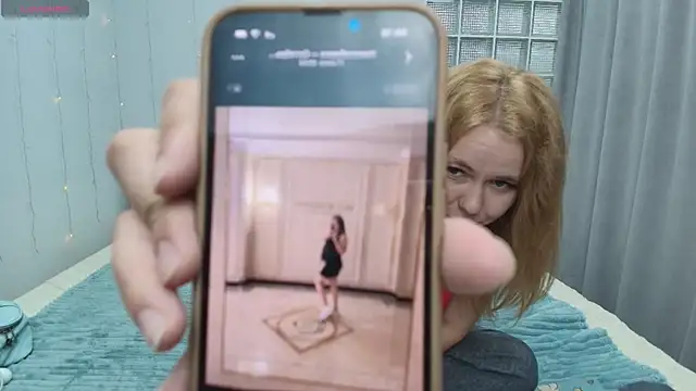 Dear_hollyy webcam