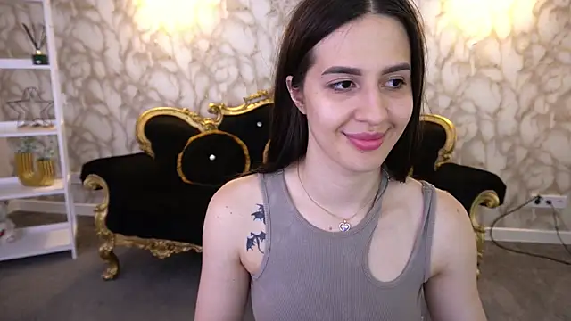 AlesiaDessmond webcam