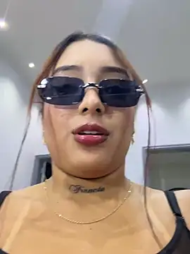 Sara_Rousex webcam