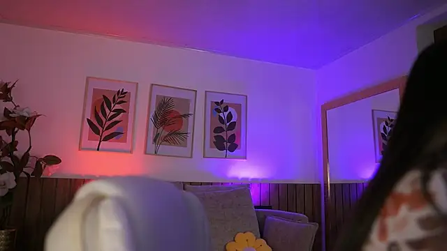 MiaaSinclair webcam