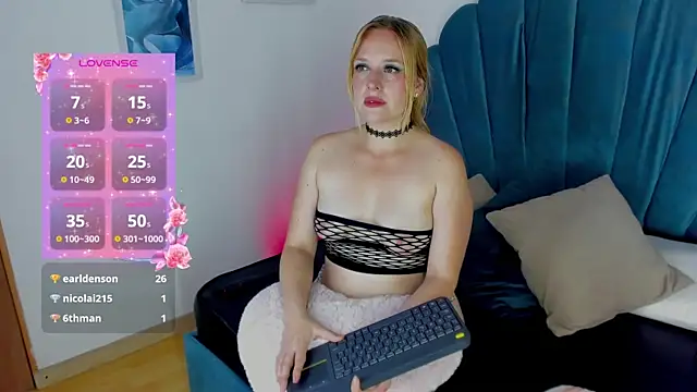 EmilySumer webcam