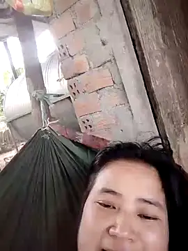 BigAss-69 webcam