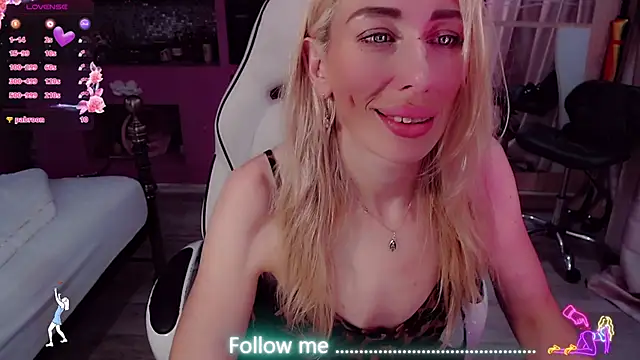 AnnieGOld_ webcam