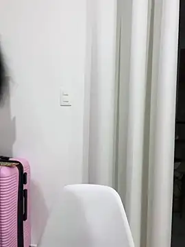 sweetbrunette22 webcam