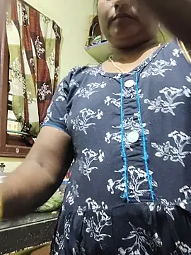 yamini1431 live webcam show
