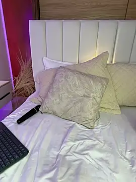 Rossie_Blooms webcam