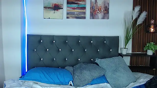 emma_cut3_ webcam