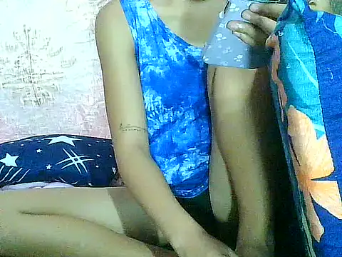 PinaySkinnyGirl live cam on StripChat