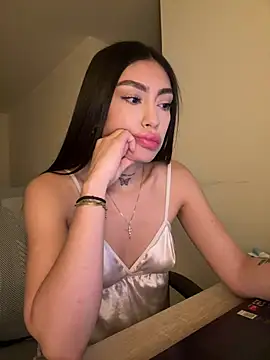 Bonny_Eva live cam on StripChat