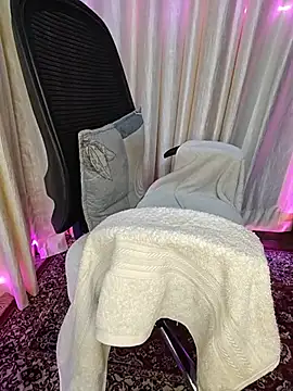 Curvy_Pooja live webcam show