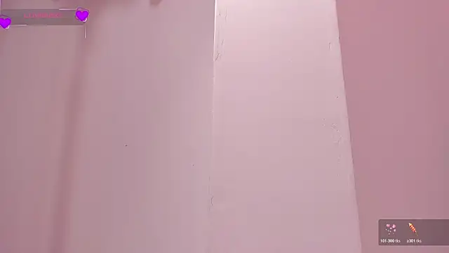 MissCurvyTop live webcam show