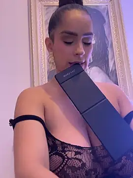 Mau_White live webcam show