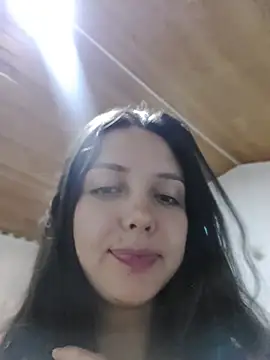 Bella_Karoline webcam