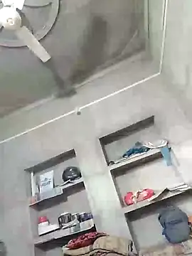 Loomaraj live webcam show