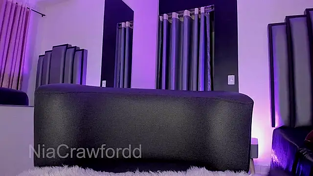 NiaCrawfordd