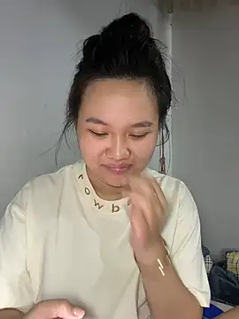 Almira6868 webcam