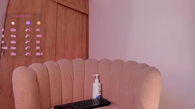 caroliinna_ webcam