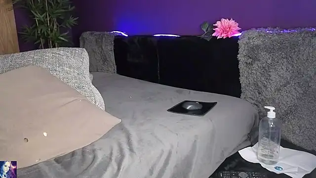 Milla4you_ webcam
