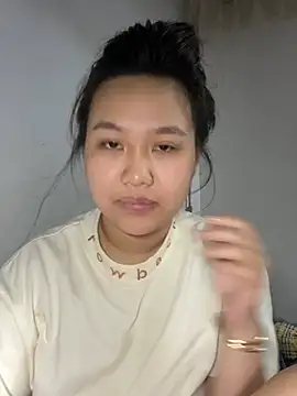 Almira6868 webcam