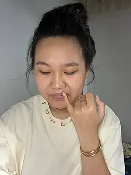 Almira6868 webcam