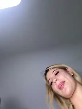 _Alicee_1 live cam