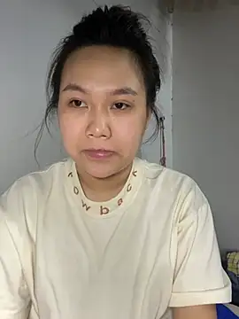 Almira6868 webcam