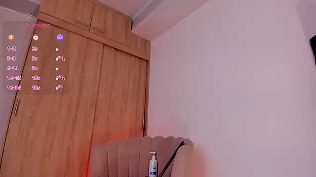 caroliinna_ webcam