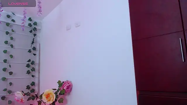 Sarabubbie webcam